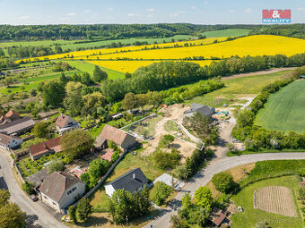 Prodej pozemku k bydlení, 890 m², Malíkovice