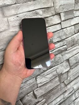 iPhone 16 Pink