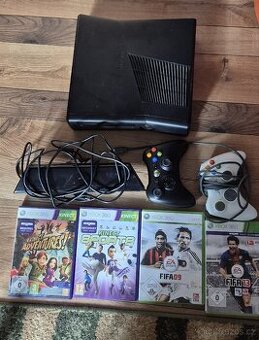XBOX 360 slim + Kinect