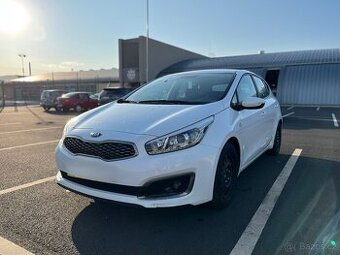 Kia Ceed 1.4 CVVT Exclusive | Hatchback | Bílá perleť
