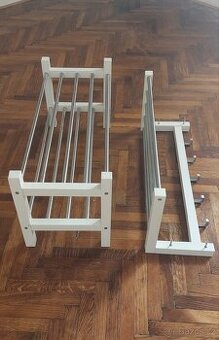 Ikea TJUSIG botník a věšák