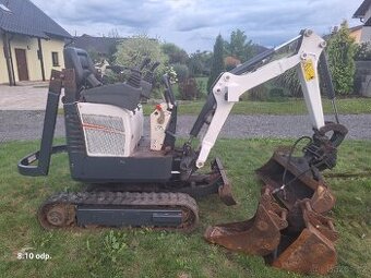 Bobcat E10