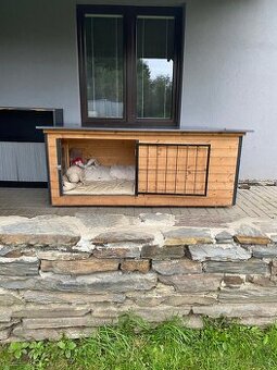 Zateplená psí bouda