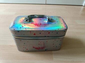 Dětský kosmetický kufřík se zrcátkem