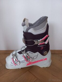 Přezkáče/lyžáky velikost 24