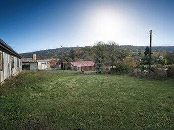 Prodej komerčního pozemku 1 297 m², Vinařice, ev.č. 01023