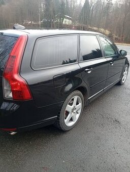 Prodám Volvo V50 2,4D5