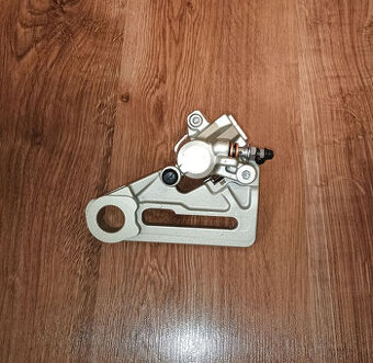 Brzdový třemen zadní KTM