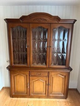 Vitrína rustikální masivní - výška 200 cm