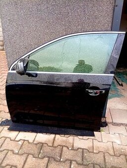 Prodám 3x ustrojené dveře na Volkswagen golf 5 variant,combi