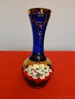 Skleněná váza Bohemia, novoborské sklo