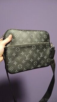 Stylová taška/kabelka, ledvinka