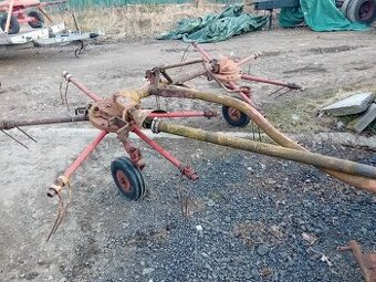 Malý obraceč sena BAUTZ