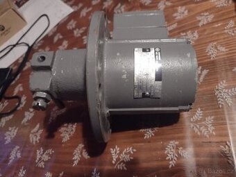 mazací čerpadlo 3CZB 05X (MEZ Brno) NEPOUŽITÉ