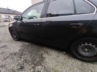 Dveře Volkswagen Jetta VW Jetta Golf V Golf 5