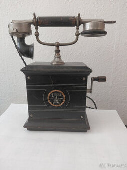 Historický telefon