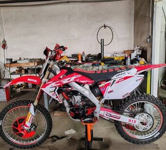 Kompletní servis motocyklů, tlumičů