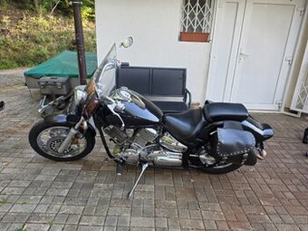 Yamaha V-star 1100