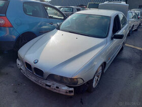 BMW 5 E39 525D ( 256D1 ) 120kW r.2001 stříbrná