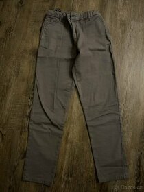 cargo kalhoty, šedivé barvy, velikost 152