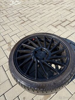 KESKIN kt17 R18 BLACK PAINTED 8x18" 5x112 ET30 72,6
