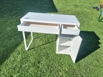 Dětský psací stůl Ikea