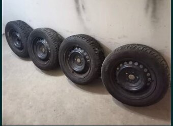 Pneu 215/55R16