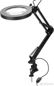 lupa s led světlem - 1