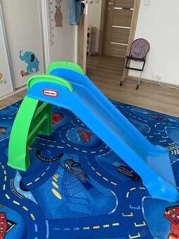 skluzavka little tikes