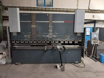 Použitý ohraňovací hydraulický lis DURMA E 35160, r. v. 2006