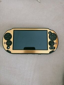 PS Vita se vsemi hry