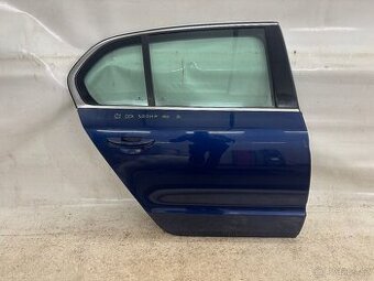 Zadní pravé dveře Škoda Superb 2 sedan