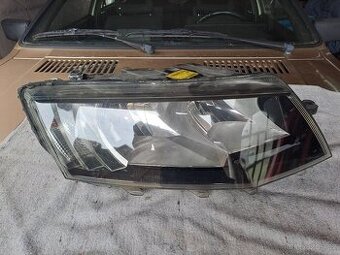 Škoda Octavia III 3  Pravé př. světlo.