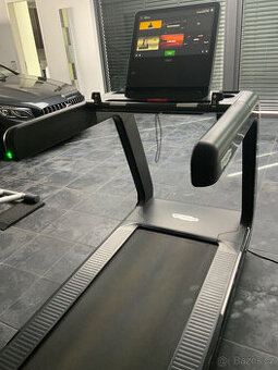 Běžecký pás Technogym Artis Run