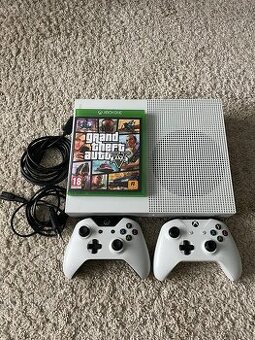 Xbox One S + hra Gta V