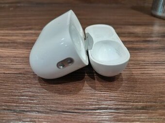 Pouzdro k airpods 2generace - 1