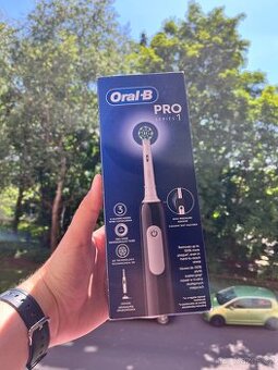 Elektrický kartáček Oral-B Pro Series 1