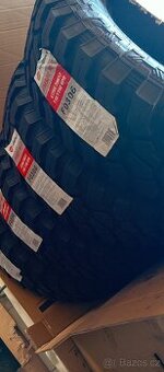 Land rover discovery 3 265/70 R17 250km jako NOVÉ4x4 M/T M+S