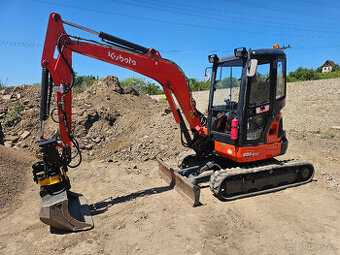 Pásový bagr Kubota U35 + Rotátor Engcon EC204
