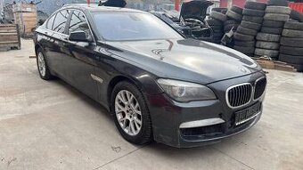 BMW 7 4,4 V8 32V Bi-Turbo
