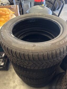 Pirelli 215/55/17 sada zimních pneu