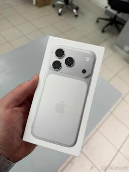 Apple iPhone 17 Pro stříbrný 256GB