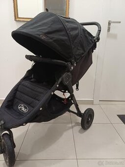 Prodám sportovní kočárek Baby Jogger City Mini GT