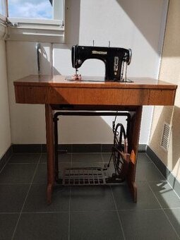 šicí stroj MINERVA 126