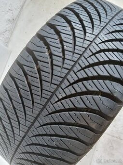❄️215/55 R17 Goodyear Celoroční pneumatiky❄️