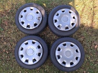 Sada 4ks zimní pneu s plechovými disky na Škoda Rapid