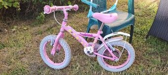 Kvalitní dětské dívčí kolo vhodné pro děti ve věku 3-4 roky