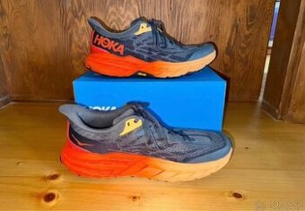 Bezecke boty Hoka