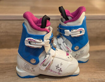 Nordica Little Belle 2, dívčí lyžáky 180-195