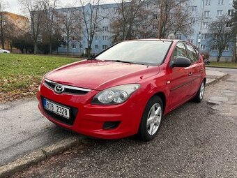 Hyundai I30 1.4 80kw 11/2009 naj. 146tkm